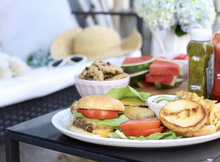 How to Throw a Low-Key Backyard 4th of July BBQ - Barbecue Burgers Party for the Fourth - Back Porch Summer Celebration - GLITTERINC.COM