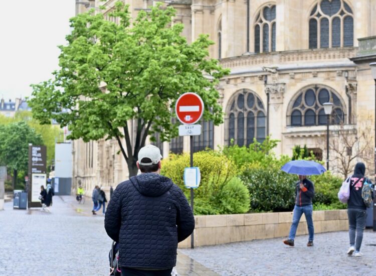 Traveling with Young Kids - Weekend in Paris France - GLITTERINC.COM