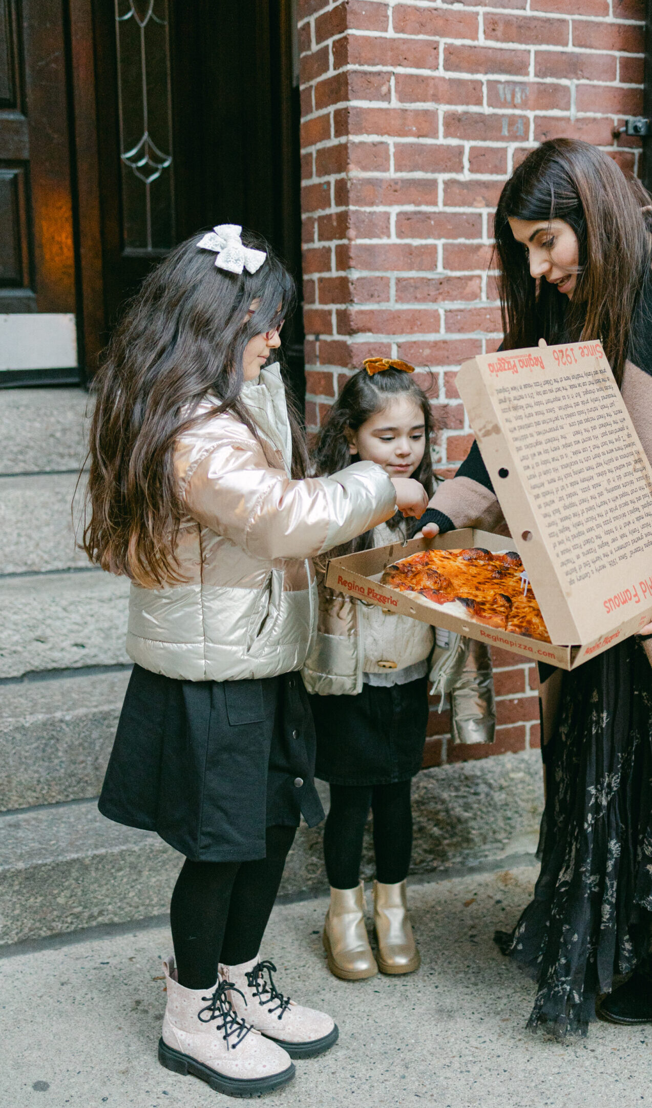 Family-Friendly Things to do in Boston North End - Regina’s Pizza