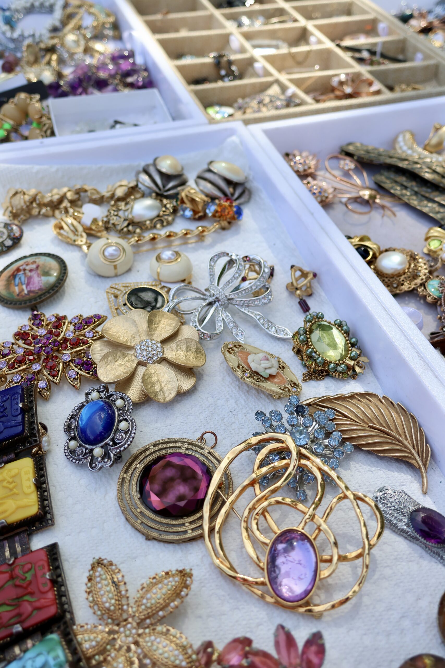 The Ultimate Brimfield Flea Market Survival Guide - GLITTERINC.COM